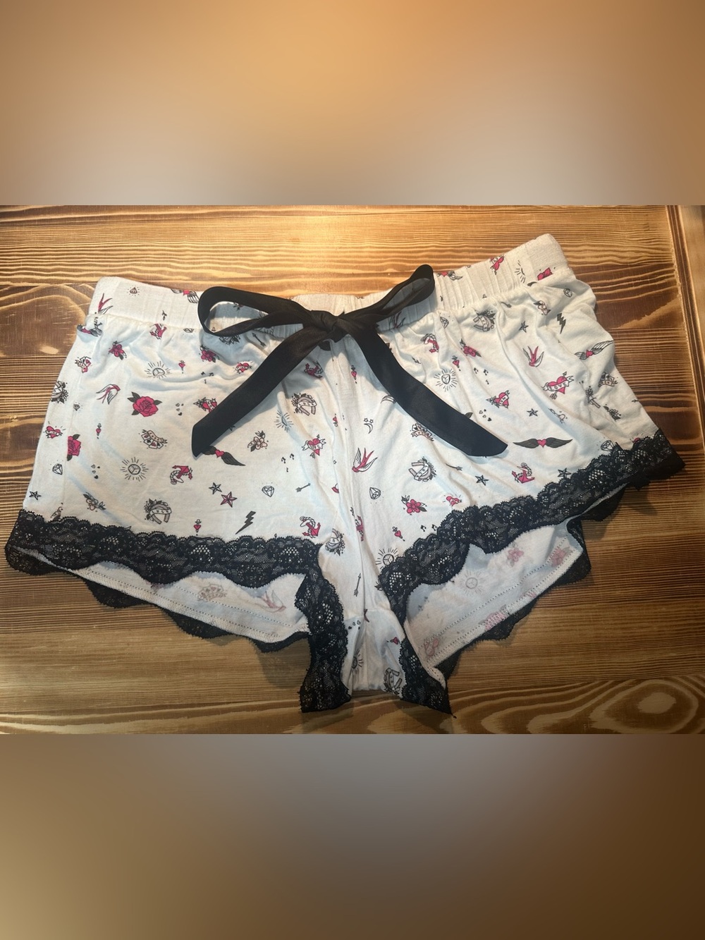 Torrid White Printed Lace-Trim Sleep Shorts with Black Bow